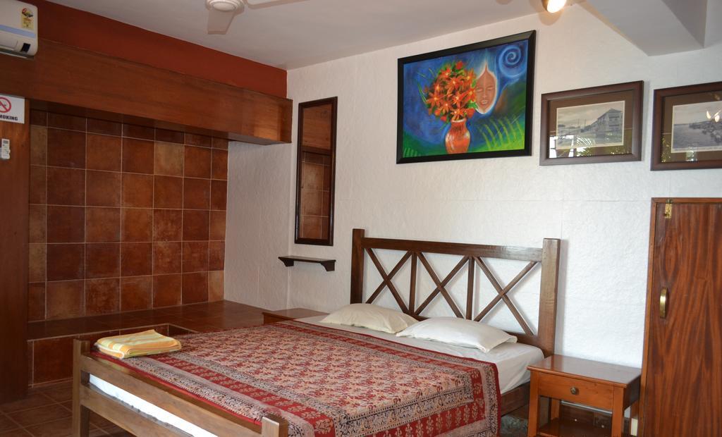 Casa Tropicana - Hotel & Homestays Panaji Room photo