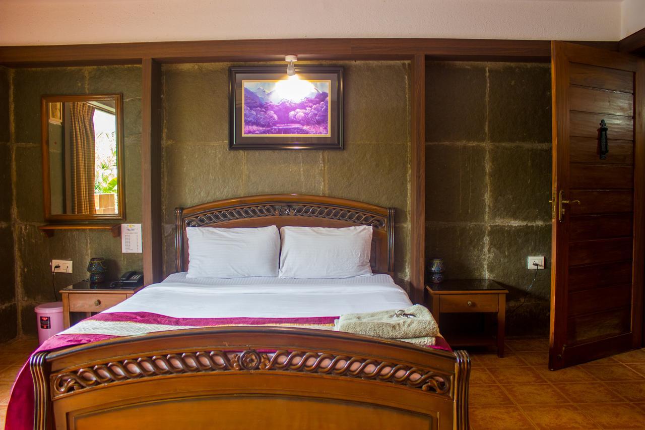 Casa Tropicana - Hotel & Homestays Panaji Exterior photo
